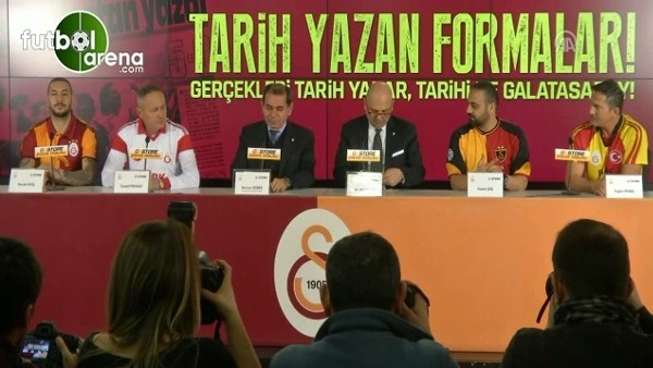 Galatasaray, klasik formalarını tanıttı
