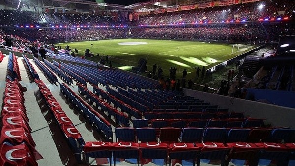 Şenol Güneş Stadı açıldı