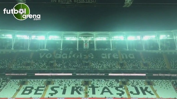 Vodafone Arena'da alkışlanan jestler