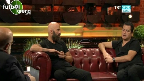 Acun Ilıcalı: 'Galatasaray ve Beşiktaş tribününde rahat maç izleyebiliyorum'