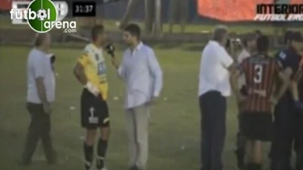 Arjantin 2. Ligi'nde taraftarlar hakemi tekme tokat dövdü