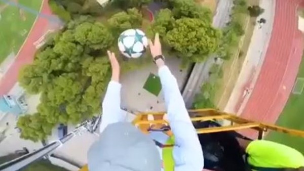 Suarez'dan harika top kontrolü