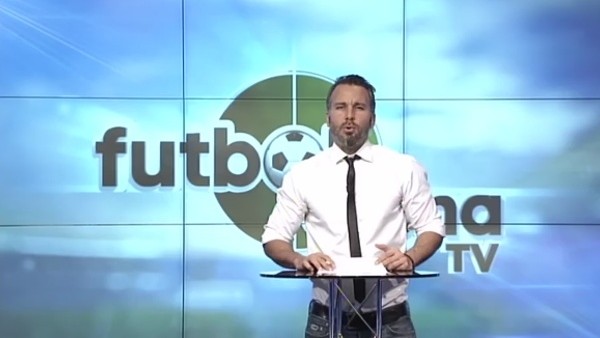 Lukas Podolski'nin şarkı söylediği klip