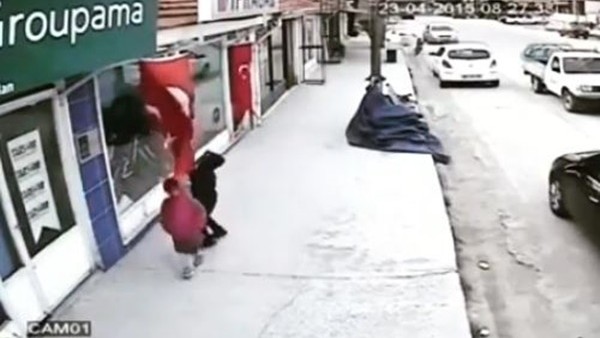 Arda Turan'ın Kayseri'deki hain terör saldırısı sonrası paylaşımı