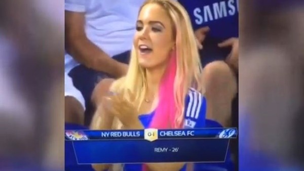 Dün geceye damga vuran kadın