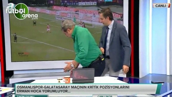 Erman Toroğlu: "İyi forvet şu kalçasını dayayacak. ''