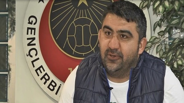 Ümit Özat: 'İğne ile kuyu kazan bir terzinin oğluyum'