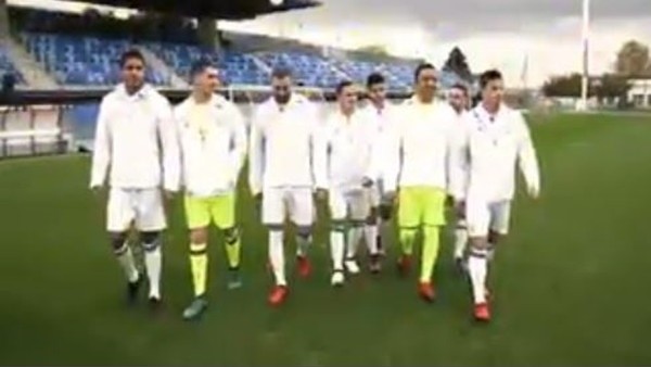 Real Madridli oyunculardan frikik kapışması