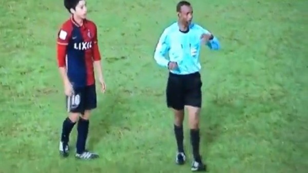 Dünyanın gözü önünde skandal