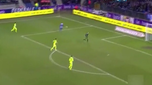 Kaleciden inanılmaz hata