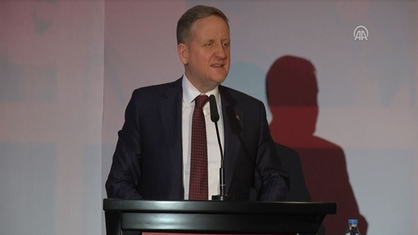 Göksel Gümüşdağ: 'Başakşehirde hiç kimse şampiyonluk şarkıları söylemiyor''