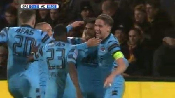 Alireza Jahanbakhsh kaleciyi fena avladı