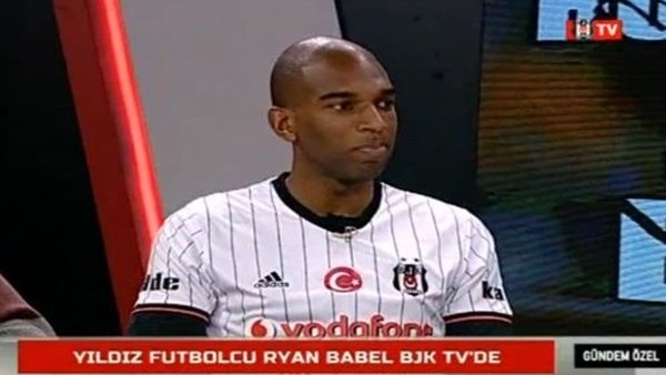 Ryan Babel: 'Kendimi takım oyuncusu olarak tanımlıyorum'