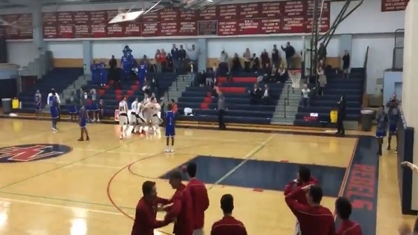 Yok böyle son saniye basketi