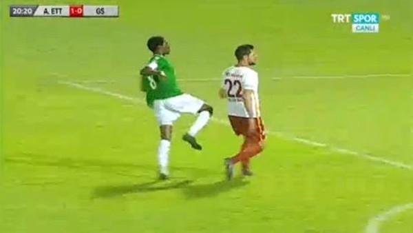 Kanoo'nun Galatasaray'a attığı gol