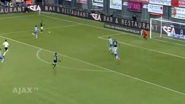 Hakim Ziyech attığı 2 şık golle Hollanda'yı salladı