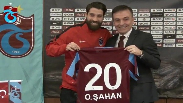 Olcay Şahan, Trabzonspor formasıyla pozunu verdi