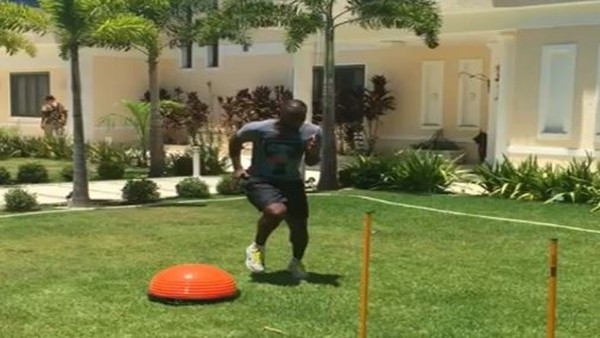 Vagner Love Brezilya'da boş durmuyor