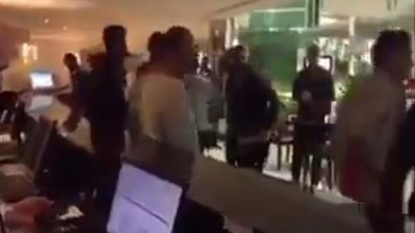 Ahmet Çalık, takım arkadaşları tarafından böyle uğurlandı..