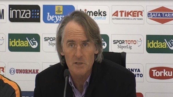 Riekerink: 'Çok önemli bir rakibe karşı, çok önemli bir 3 puan aldık'