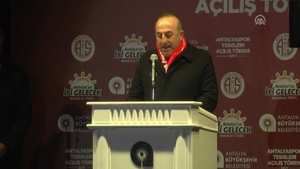 Dışişleri Bakanı Mevlüt Çavuşoğlu, Antalyaspor tesislerinin açılışına katıldı