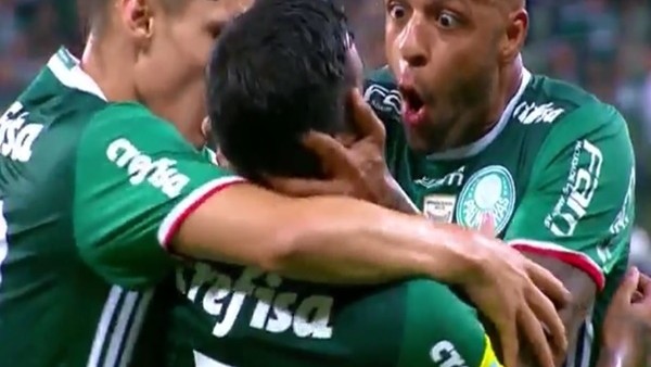 Melo'dan takım arkadaşına ilginç tepki