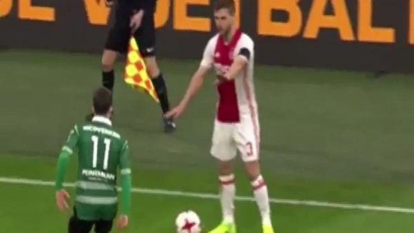 Hollanda  bu pozisyonu konuşuyor