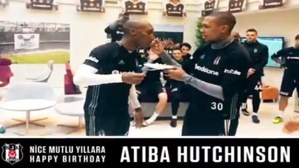 Atiba Hutchinson'ın doğum günü kutlamasında neşeli anlar!