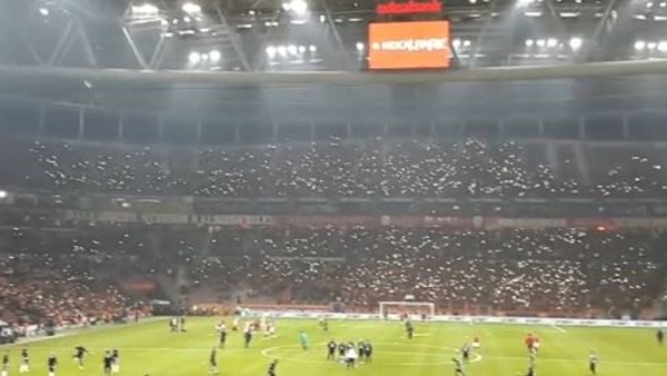 TT Arena'da flaşlar açıldı