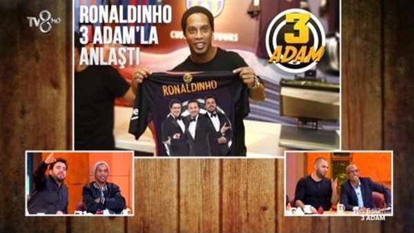 Ronaldinho, 3 Adam ile anlaştı