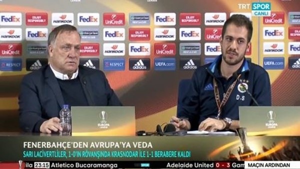 Advocaat, Beyaz TV muhabirine tepki gösterdi. "Yalancısınız."