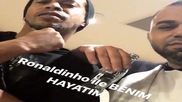 Ronaldinho'dan Türkçe şarkı