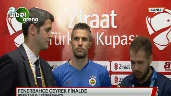 Van Persie'den Tosic kırmızı kart açıklaması