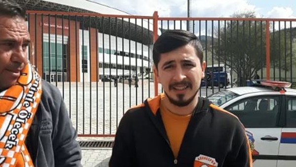 Adanasporlu taraftarlardan dostluk mesajı