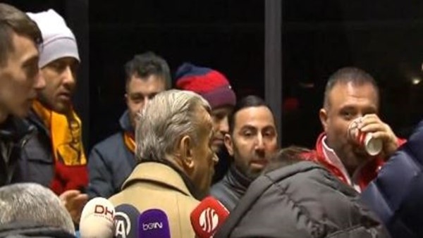 Cengiz Özyalçın ile taraftarlar arasında tartışma çıktı