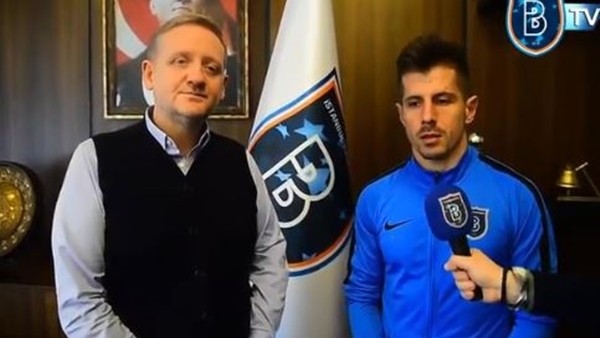 Emre Belözoğlu imzayı attı