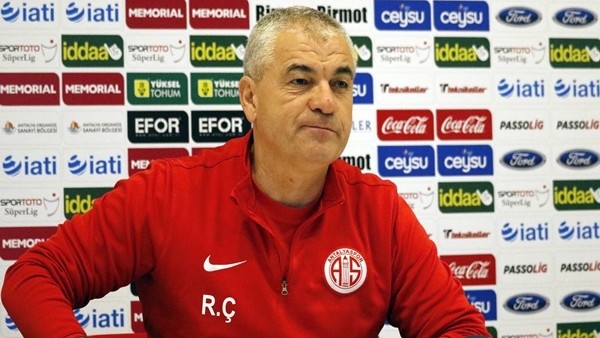 Rıza Çalımbay: 'Galatasaray maçında herkesin tek yürek olması lazım'