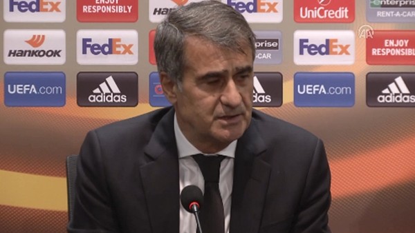 Şenol Güneş'in Olympiakos maçı sonrası basın toplantısı