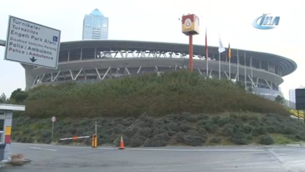 Galatasaray'da kritik toplantı sona erdi