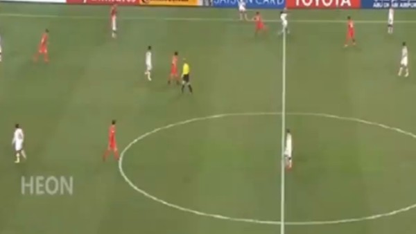 Futbol sahasında görülmemiş olay