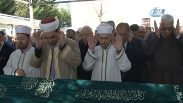 Adnan Erzik son yolculuğuna uğurlandı