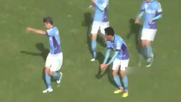 50 yaşındaki futbolcudan galibiyet golü