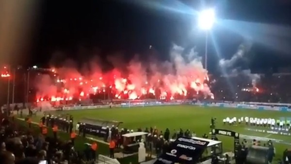 PAOK - Olympiakos maçında muhteşem atmosfer!