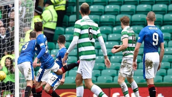 Celtic, Rangers engeline takıldı!