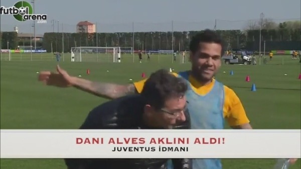 Dani Alves muhabirin aklını aldı!
