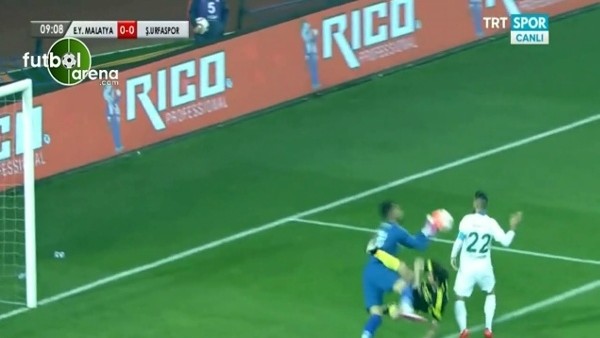 Yeni Malatyaspor - Şanlıurfaspor maçında skandal penaltı 