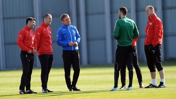 Mutlu Topçu'dan Harun Tekin'e tebrik