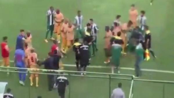 İnanılmaz kavga, çok sayıda yaralı