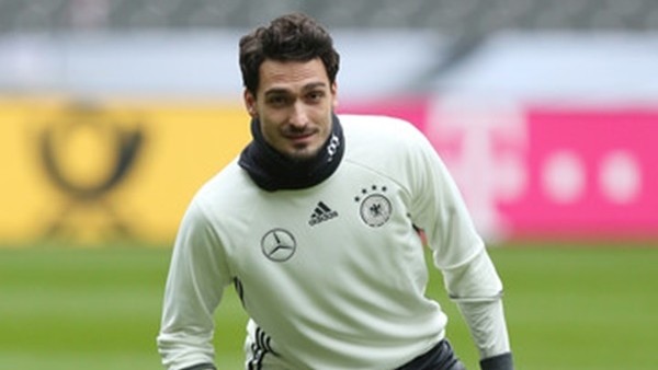 Mats Hummels'den şık gol