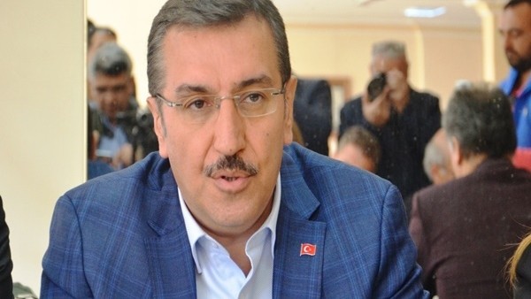 Bakan Bülent Tüfenkci'den Hakan Şükür ve Arif Erdem tepkisi